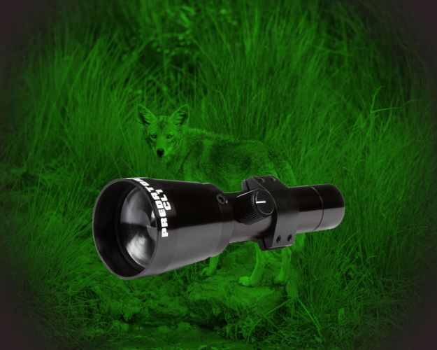 Picture of Coyote Light Cl1 Predator Green Led Light Up To 800 Yds Beam Matte Black Aluminum 